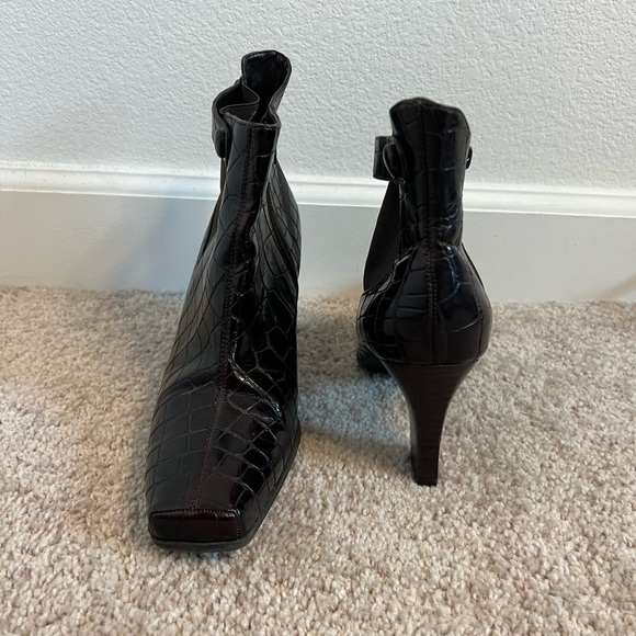 Franco Sarto Women’s‎ Red/Brown Booties Size 7.5 - Picture 4 of 12